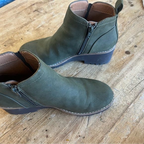 Eurosoft by Sofft Elan Olive Ankle Boots Women’s 7.5 - Picture 10 of 11